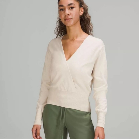 lululemon athletica Tops - Lululemon Crossover Ribbed Waist Sweater - White Opal In Size 6